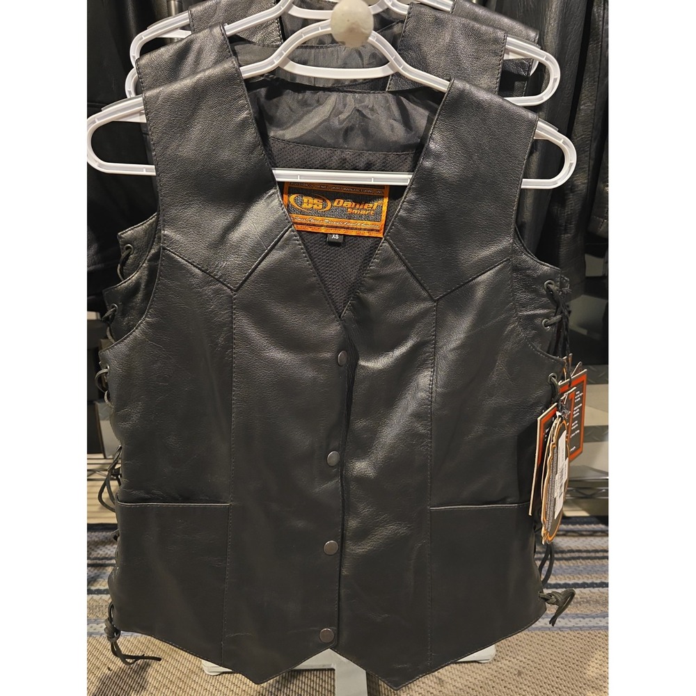 NWT Daniel Smart DS252 Women's Side Lace Leather Motorcycle Vest XS